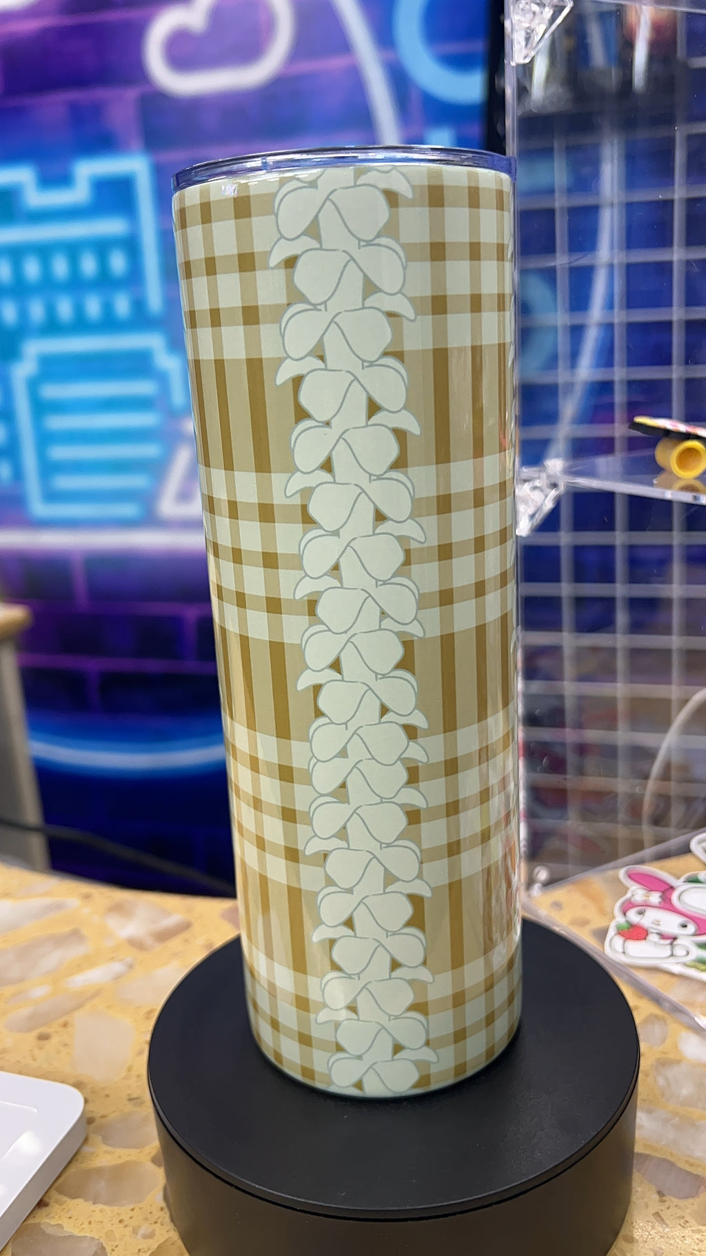 Palaka with Puakenikeni Lei 20oz Tumbler